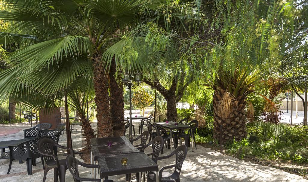 Jardines De Casablanca Otel Caravaca De La Cruz Dış mekan fotoğraf